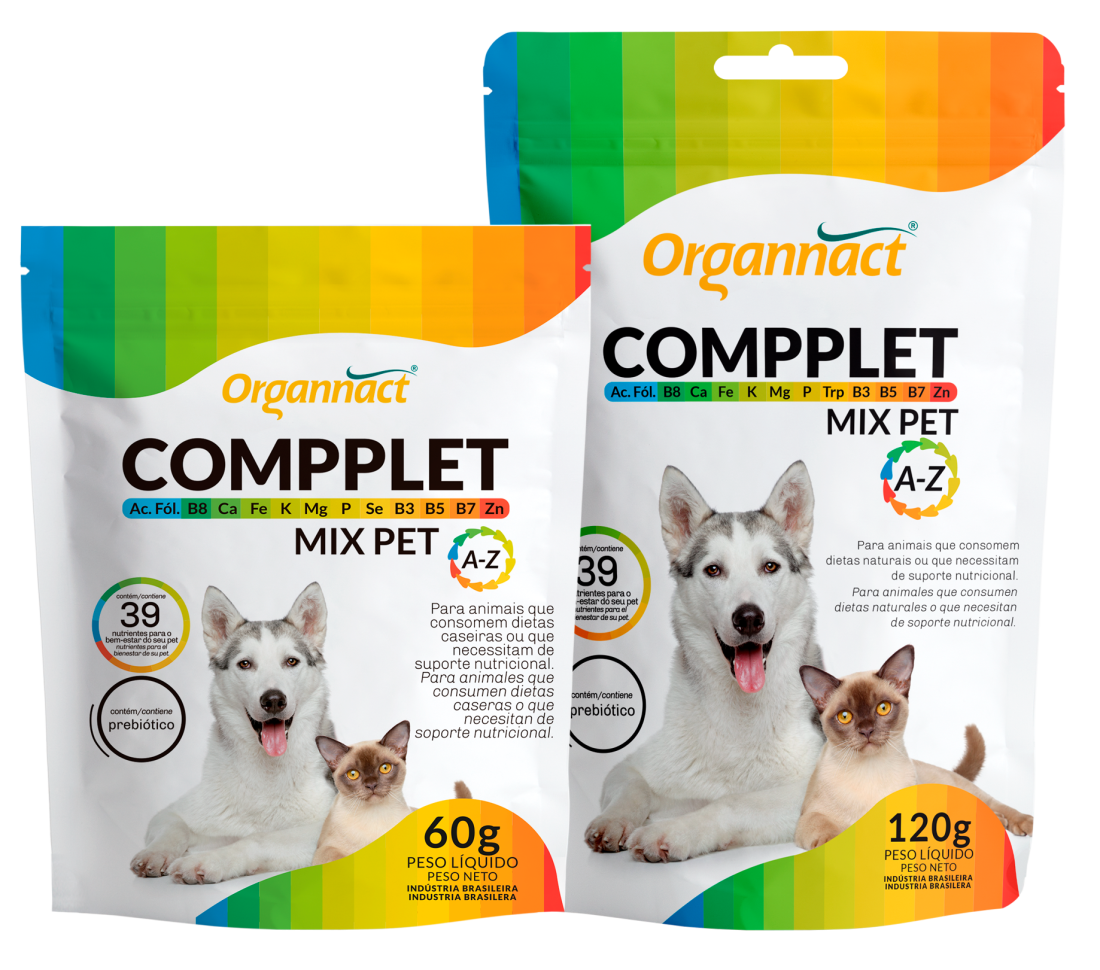 Dos sobres de colores de COMPPLET MIX PET A-Z Suplemento Completo Perros y Gatos